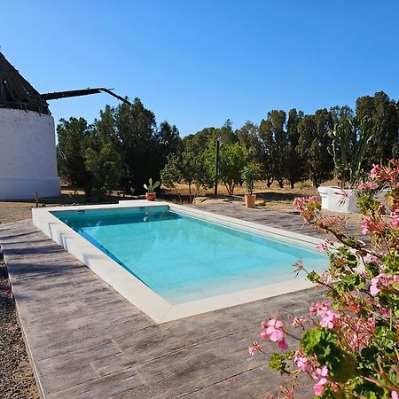 El Molino De Arriba Villa นีคาร์ ภายนอก รูปภาพ