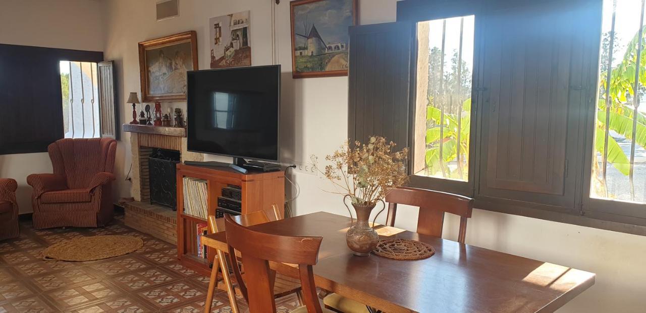 El Molino De Arriba Villa นีคาร์ ภายนอก รูปภาพ